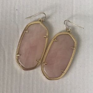 RETIRED BLUSH KENDRA SCOTT - Never Worn